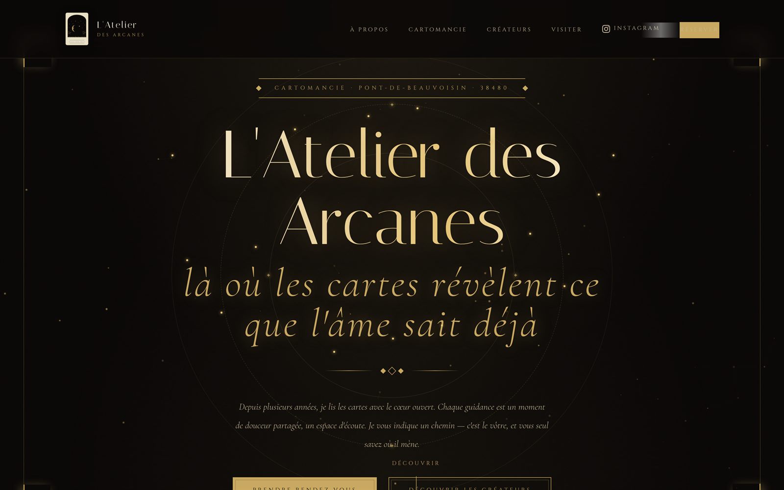 L'Atelier des Arcanes — site vitrine cabinet de cartomancie à Pont-de-Beauvoisin